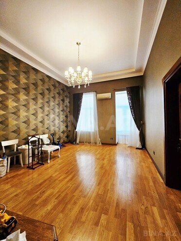 3 otaqlı köhnə tikili - Sahil m. - 75 m² (2)