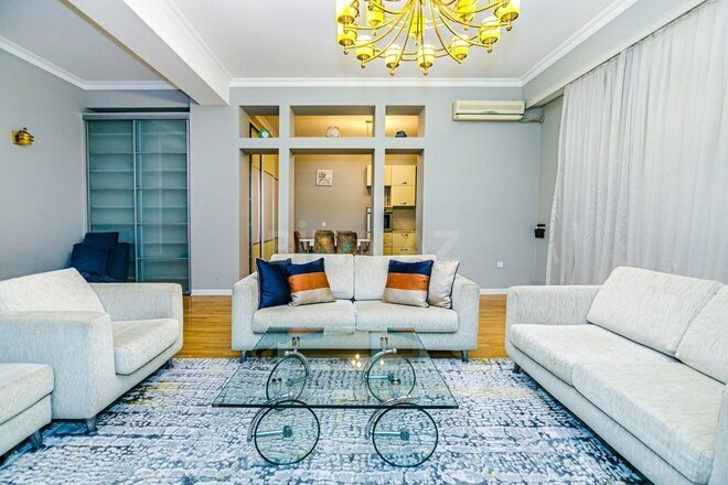 4 otaqlı yeni tikili - 28 May m. - 180 m² (1)