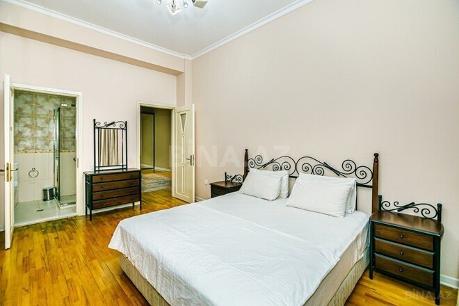 4 otaqlı yeni tikili - 28 May m. - 180 m² (25)