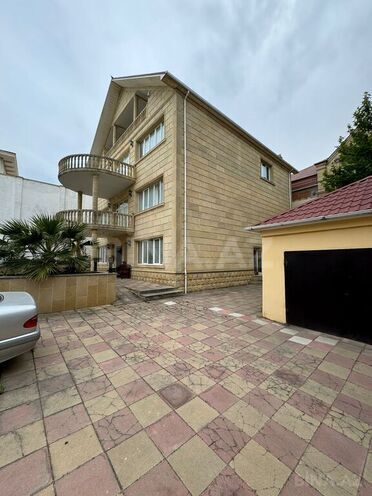 12 otaqlı həyət evi/bağ evi - Badamdar q. - 780 m² (1)
