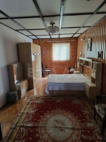 6 otaqlı həyət evi/bağ evi - Novxanı q. - 199 m² (9)
