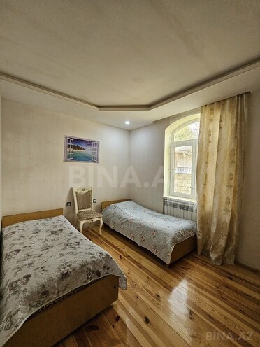 5 otaqlı həyət evi/bağ evi - Qəbələ - 120 m² (21)
