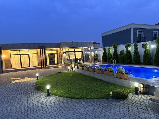 5 otaqlı həyət evi/bağ evi - Şüvəlan q. - 200 m² (2)