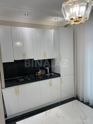 3 otaqlı həyət evi/bağ evi - Novxanı q. - 300 m² (13)