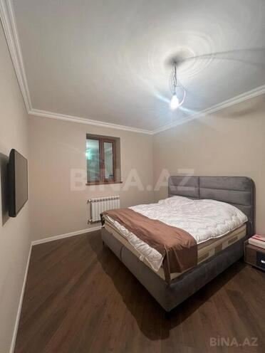 3 otaqlı həyət evi/bağ evi - Novxanı q. - 300 m² (5)