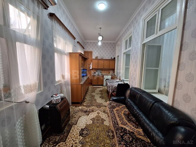 Satılır 6 otaqlı köhnə tikili 200 m², 28 May m., photo 23 from 32