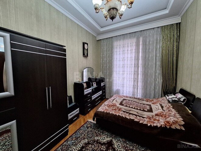 Satılır 6 otaqlı köhnə tikili 200 m², 28 May m., photo 8 from 32