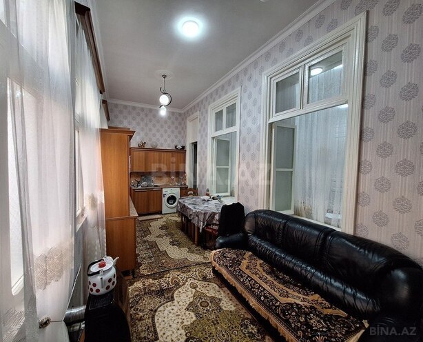 Satılır 6 otaqlı köhnə tikili 200 m², 28 May m., photo 22 from 32