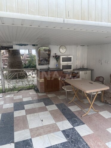 4 otaqlı həyət evi/bağ evi - Novxanı q. - 150 m² (25)