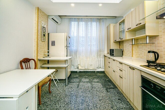 4-комн. вторичка - м. 28 мая - 165 м² (27)