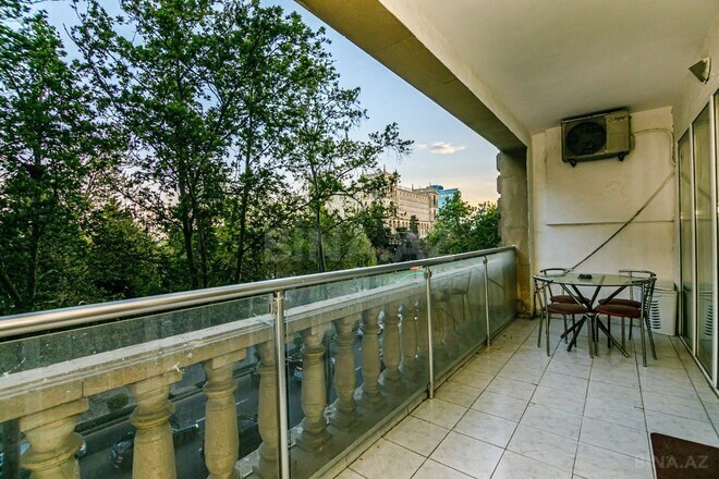 4-комн. вторичка - м. 28 мая - 165 м² (8)