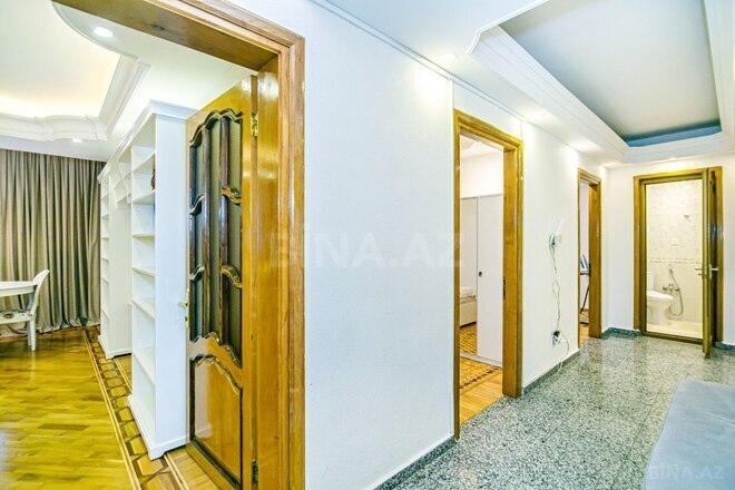4-комн. вторичка - м. 28 мая - 165 м² (1)