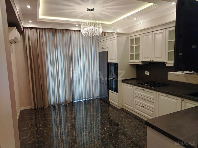 3 otaqlı yeni tikili - İnşaatçılar m. - 135 m² (9)
