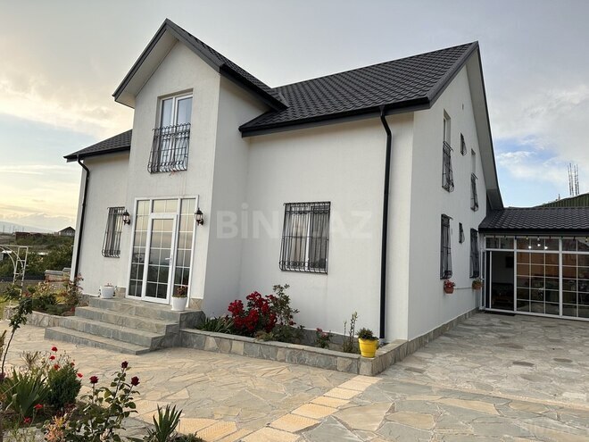 6 otaqlı həyət evi/bağ evi - Şamaxı - 168 m² (1)
