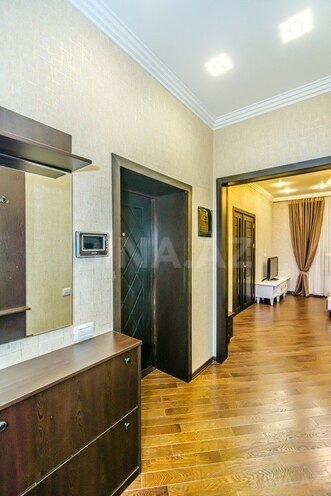 İcarəyə verilir 2 otaqlı köhnə tikili 80 m², Sahil m., photo 11 from 29