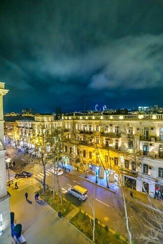 İcarəyə verilir 2 otaqlı köhnə tikili 80 m², Sahil m., photo 3 from 29
