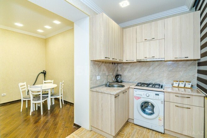 İcarəyə verilir 2 otaqlı köhnə tikili 80 m², Sahil m., photo 23 from 29