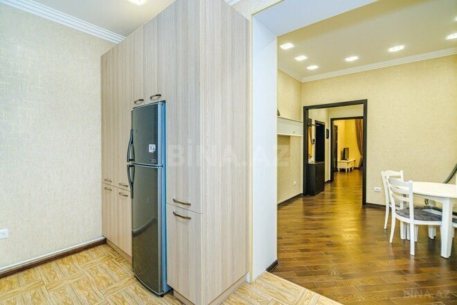 İcarəyə verilir 2 otaqlı köhnə tikili 80 m², Sahil m., photo 18 from 29