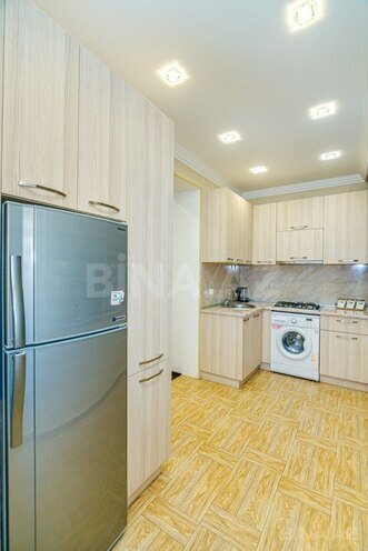 İcarəyə verilir 2 otaqlı köhnə tikili 80 m², Sahil m., photo 24 from 29