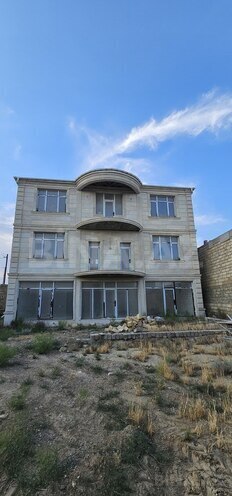 9-комн. дом/дача - пос. Бадамдар - 600 м² (1)