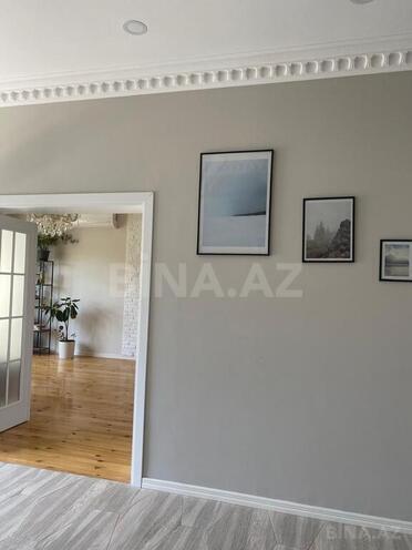 4 otaqlı həyət evi/bağ evi - Novxanı q. - 200 m² (16)