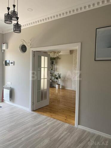 4 otaqlı həyət evi/bağ evi - Novxanı q. - 200 m² (15)