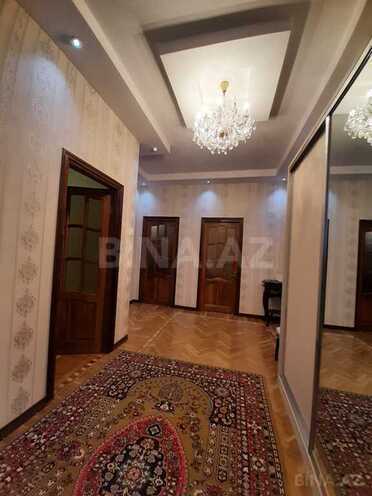 6 otaqlı həyət evi/bağ evi - Nizami r. - 289 m² (9)