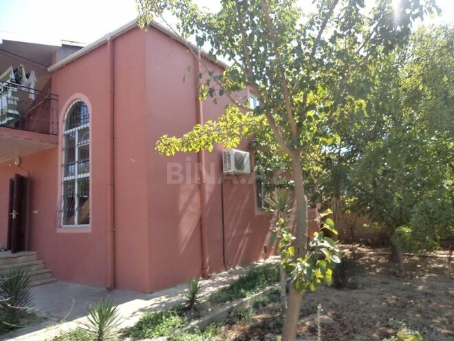 6 otaqlı həyət evi/bağ evi - Saray q. - 280 m² (1)