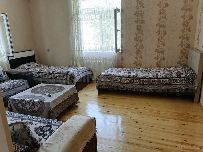 2 otaqlı həyət evi/bağ evi - Qəbələ - 85 m² (5)