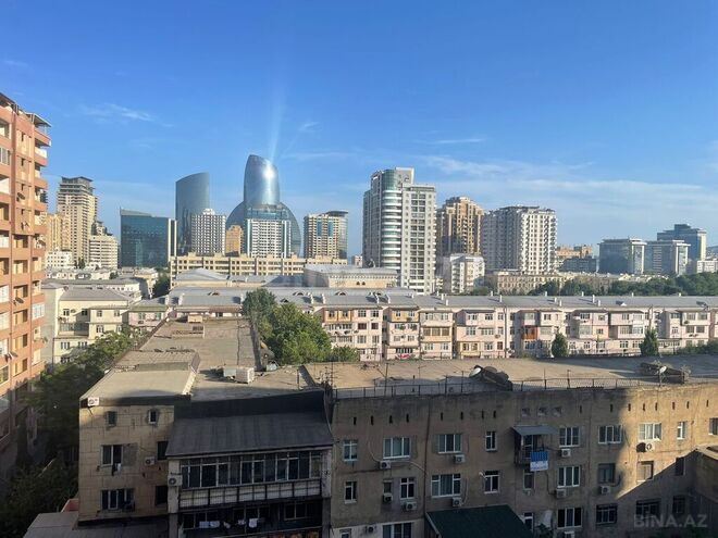 4-комн. новостройка - м. 28 мая - 185 м² (2)
