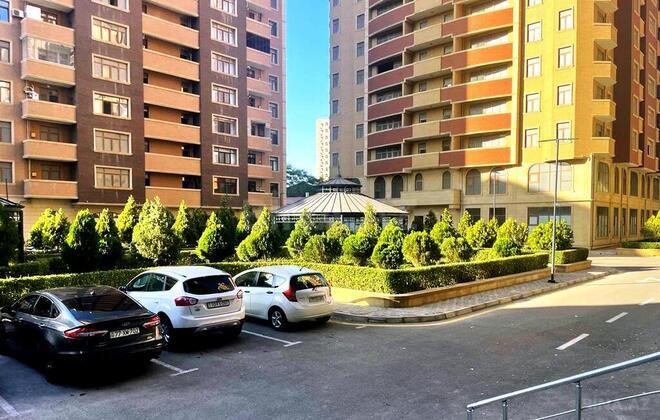 Satılır 4 otaqlı yeni tikili 185 m², 28 May m., photo 1 from 12