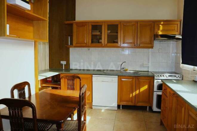 Продаётся 6-комн. вторичка 240 м², м. Сахил, photo 13 from 20