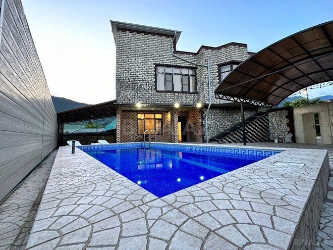 4 otaqlı həyət evi/bağ evi - Qəbələ - 300 m² (1)