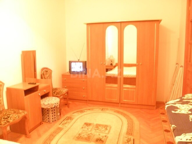Satılır 3 otaqlı köhnə tikili 90 m², Sahil m., photo 9 from 12