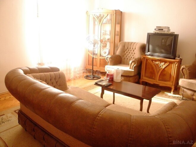 Satılır 3 otaqlı köhnə tikili 90 m², Sahil m., photo 4 from 12