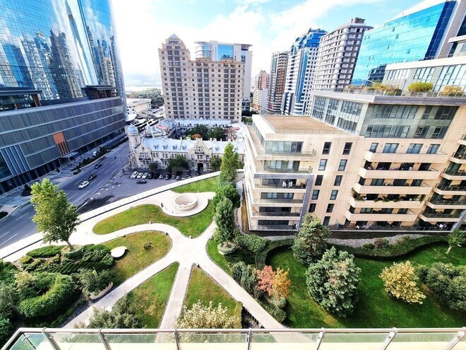 Satılır 9 otaqlı yeni tikili 1 050 m², Səbail r., photo 23 from 32