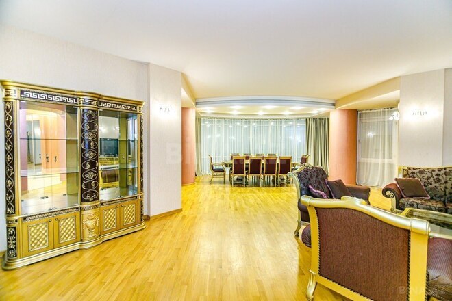 4-комн. новостройка - м. 28 мая - 200 м² (2)