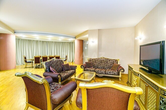 4-комн. новостройка - м. 28 мая - 200 м² (3)
