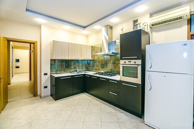 4-комн. новостройка - м. 28 мая - 200 м² (12)