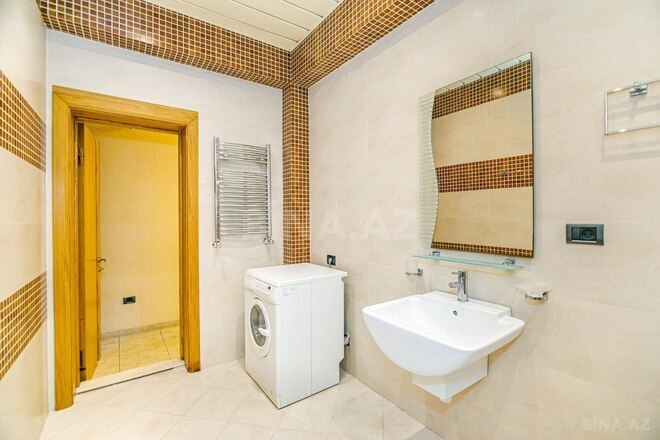 4-комн. новостройка - м. 28 мая - 200 м² (25)
