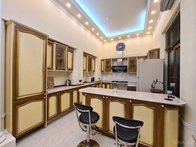 4 otaqlı köhnə tikili - Sahil m. - 200 m² (15)