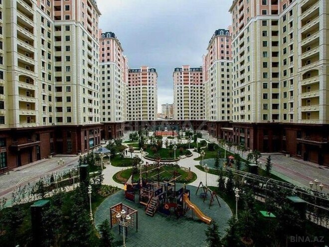 Продаётся 2-комн. новостройка 91 м², м. Элмляр Академиясы, photo 1 from 12