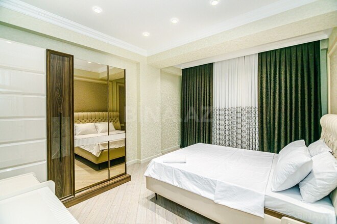 4 otaqlı yeni tikili - Səbail r. - 180 m² (17)