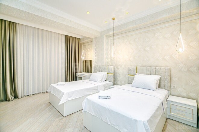 4 otaqlı yeni tikili - Səbail r. - 180 m² (20)