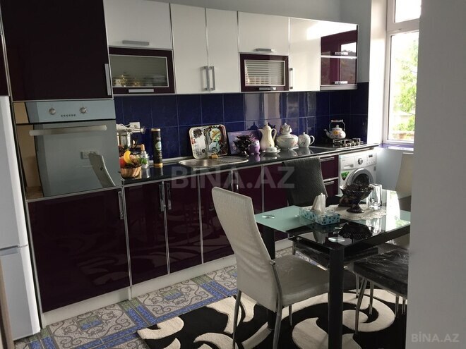5 otaqlı həyət evi/bağ evi - Oğuz - 241 m² (3)