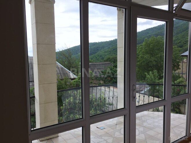 5 otaqlı həyət evi/bağ evi - Oğuz - 241 m² (10)