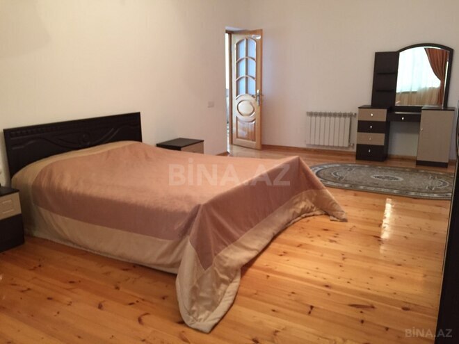 5 otaqlı həyət evi/bağ evi - Oğuz - 241 m² (16)