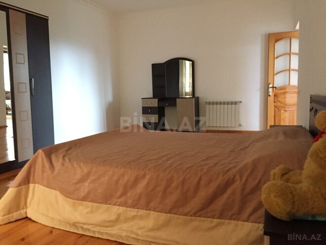 5 otaqlı həyət evi/bağ evi - Oğuz - 241 m² (18)