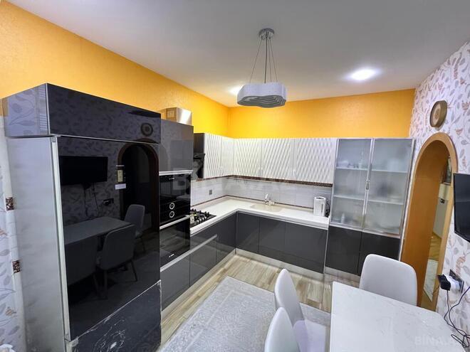 4 otaqlı həyət evi/bağ evi - Qaraçuxur q. - 190 m² (12)