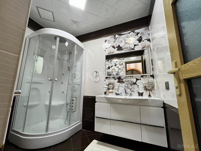 4 otaqlı həyət evi/bağ evi - Qaraçuxur q. - 190 m² (25)